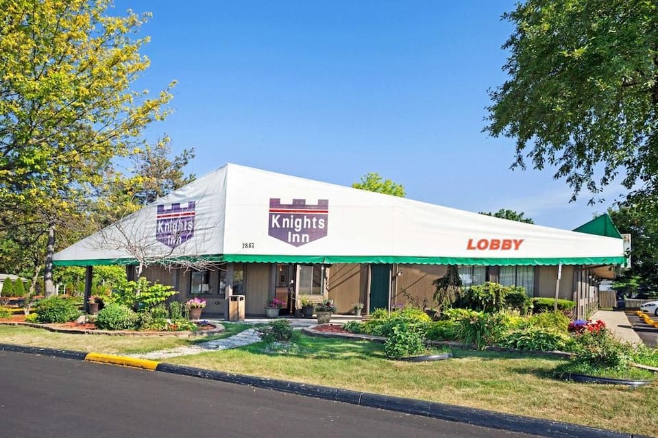 Knights Inn Detroit Area / Sterling Heights Hotel in Sterling Heights