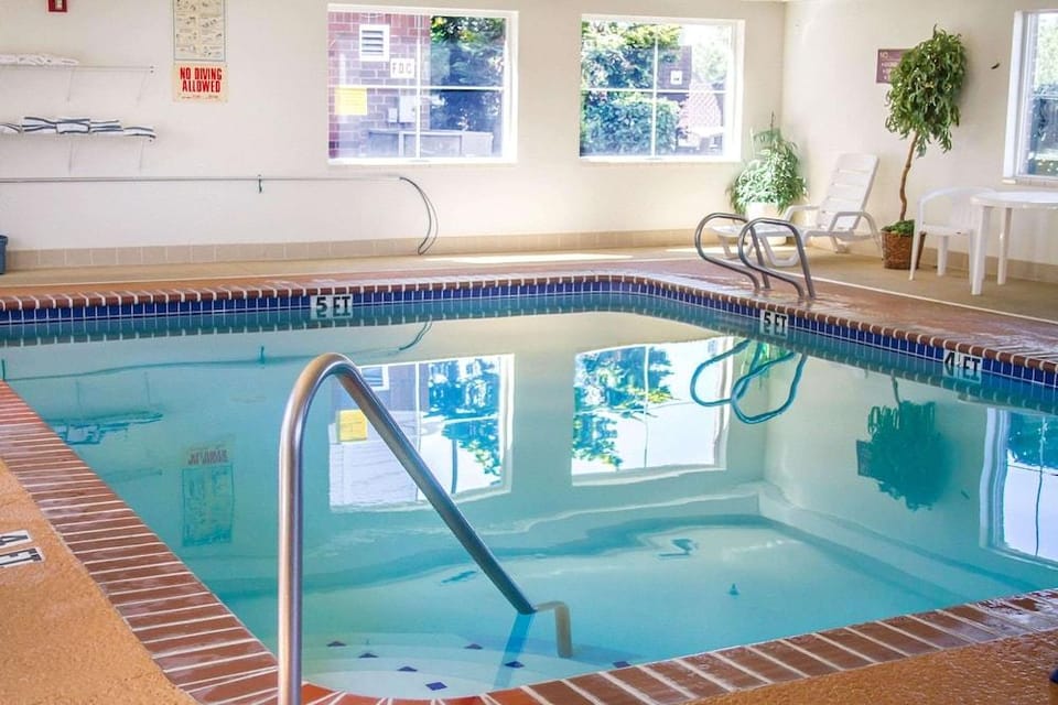Quality Inn & Suites Hotel in Longview