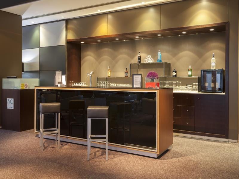 Bar/lounge
