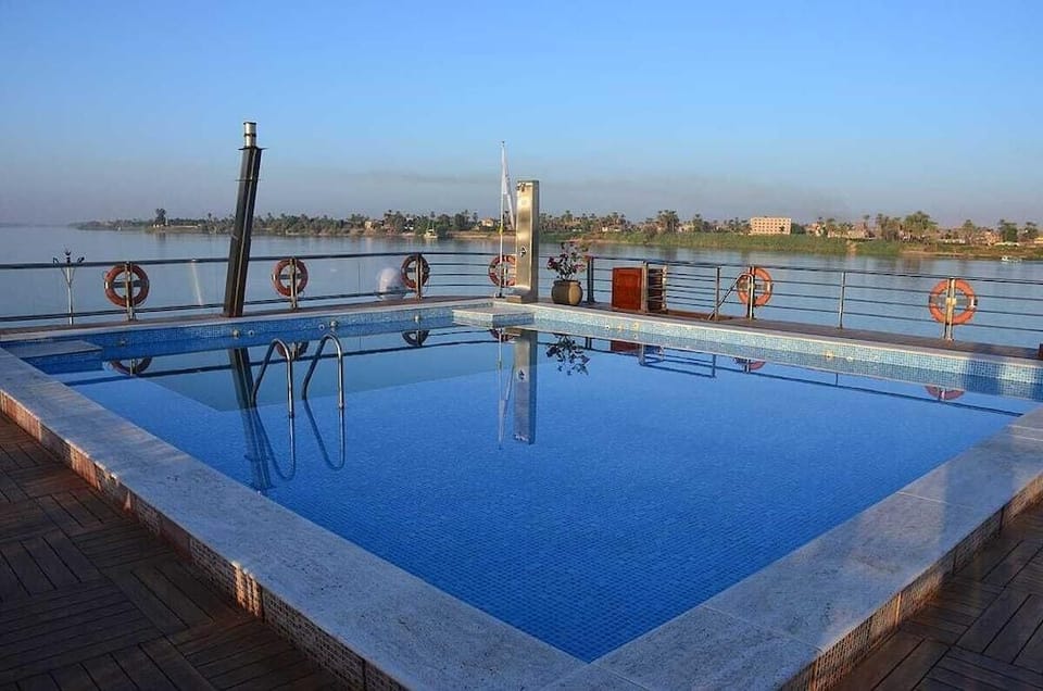 Nile Cruise book NOW 3 & 4 nights Hotel in Luxor