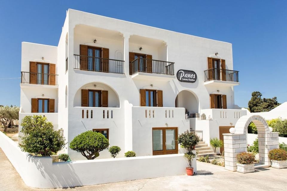 Panos Studios Hotel in Paros