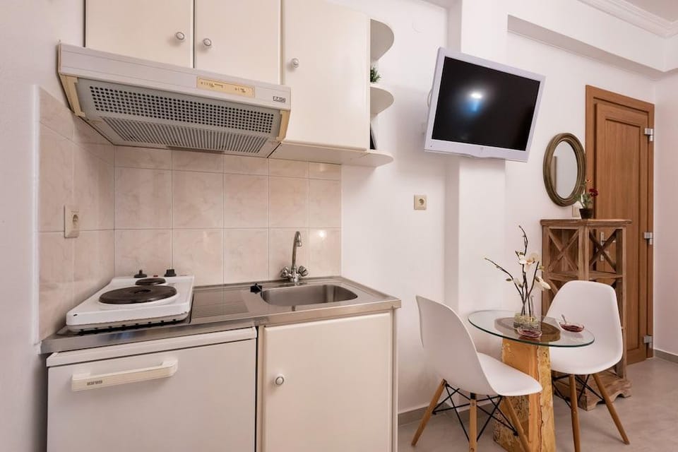 Panos Studios Hotel in Paros