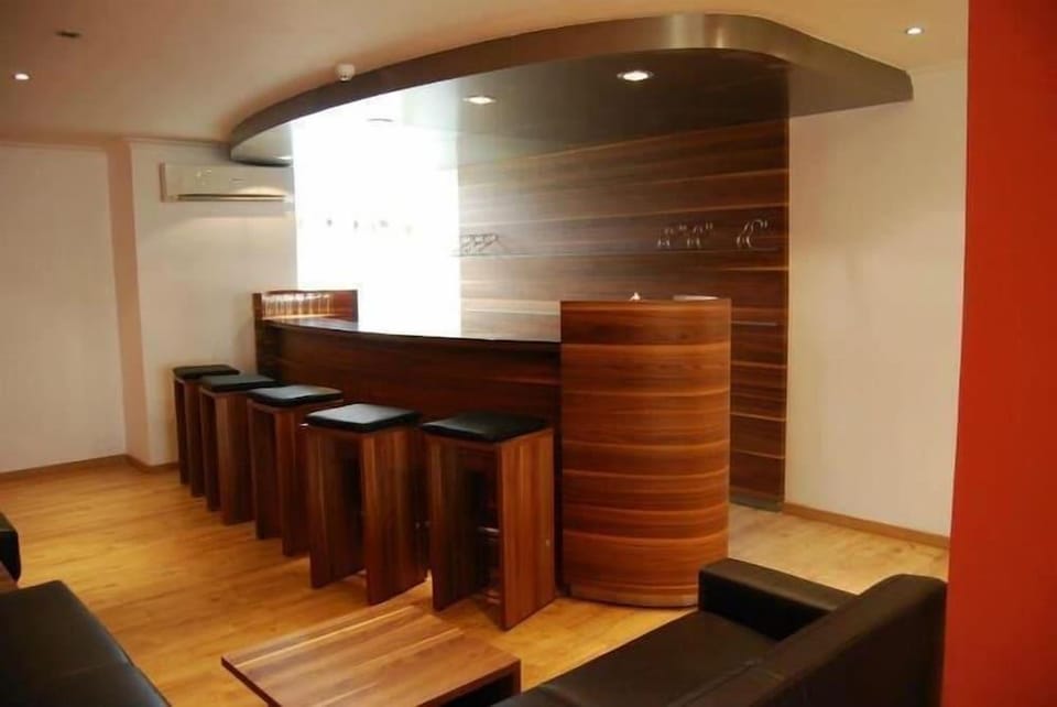 Pearl Court Residence & Hotels Hotel in Lagos