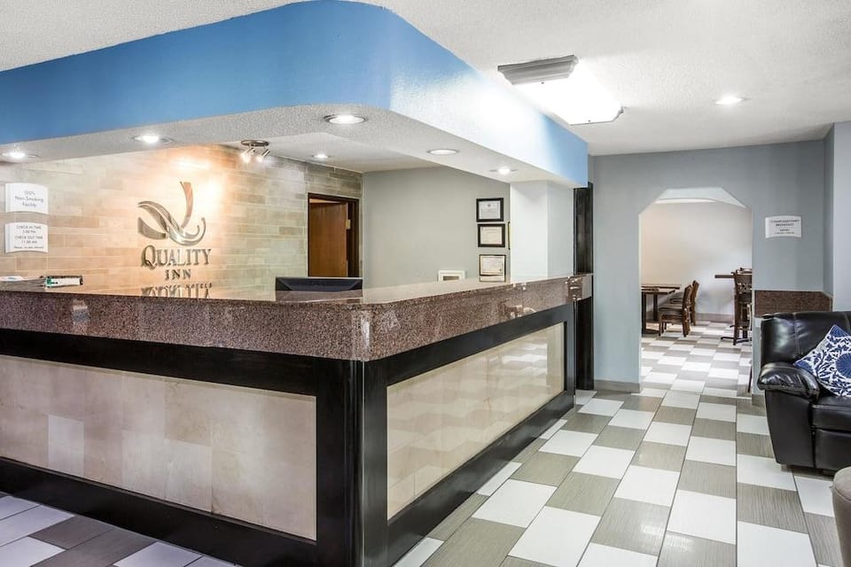 FairBridge Inn Express Hotel in Stockbridge