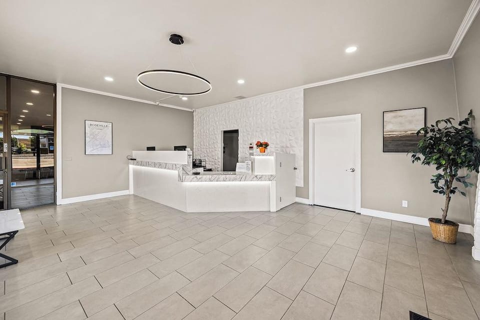 Heritage Inn Express Hotel in Roseville