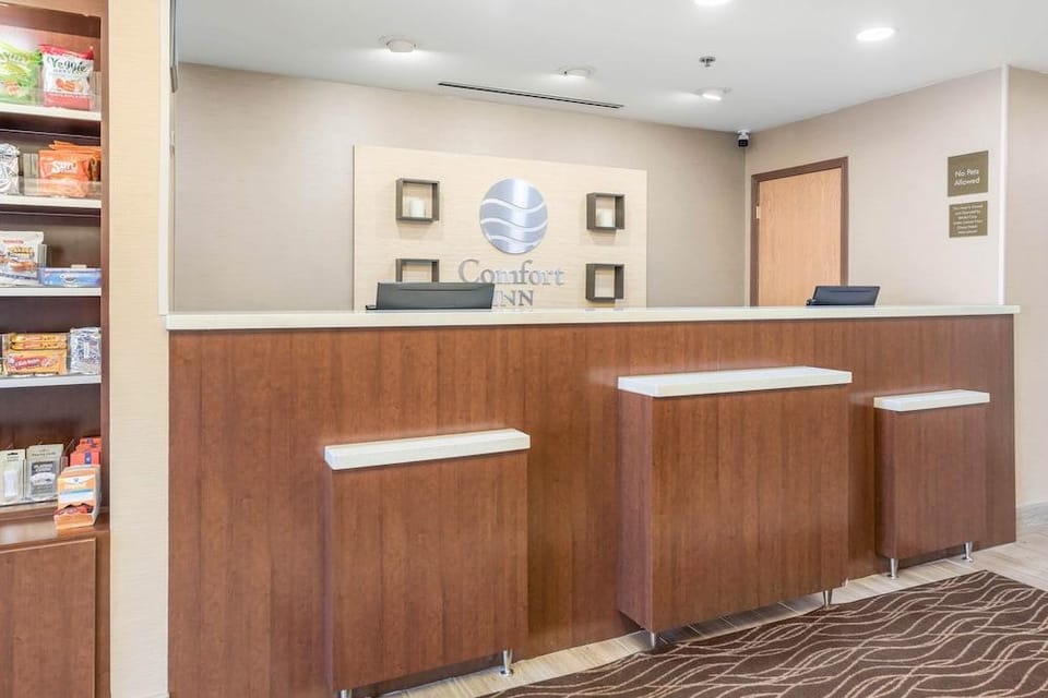 Comfort Inn Hotel in Grove City