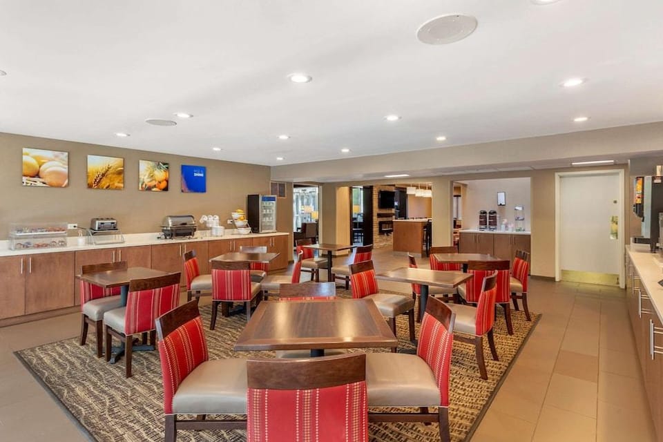 Comfort Suites Hotel in Oakbrook Terrace