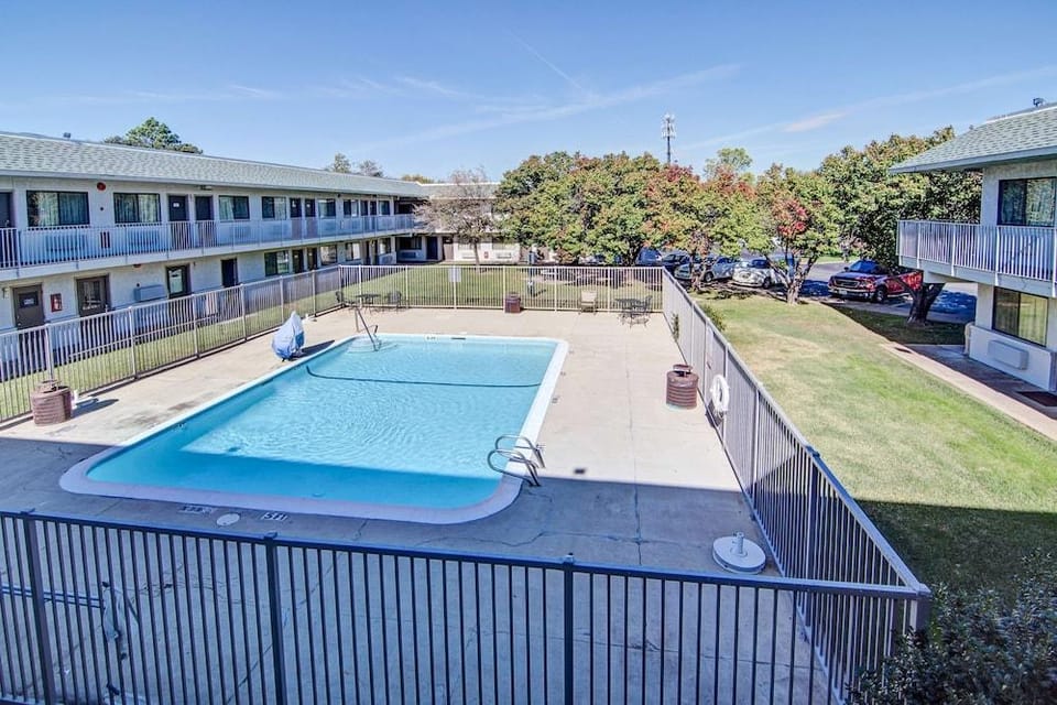 Studio 6 Hotel in Grand Prairie