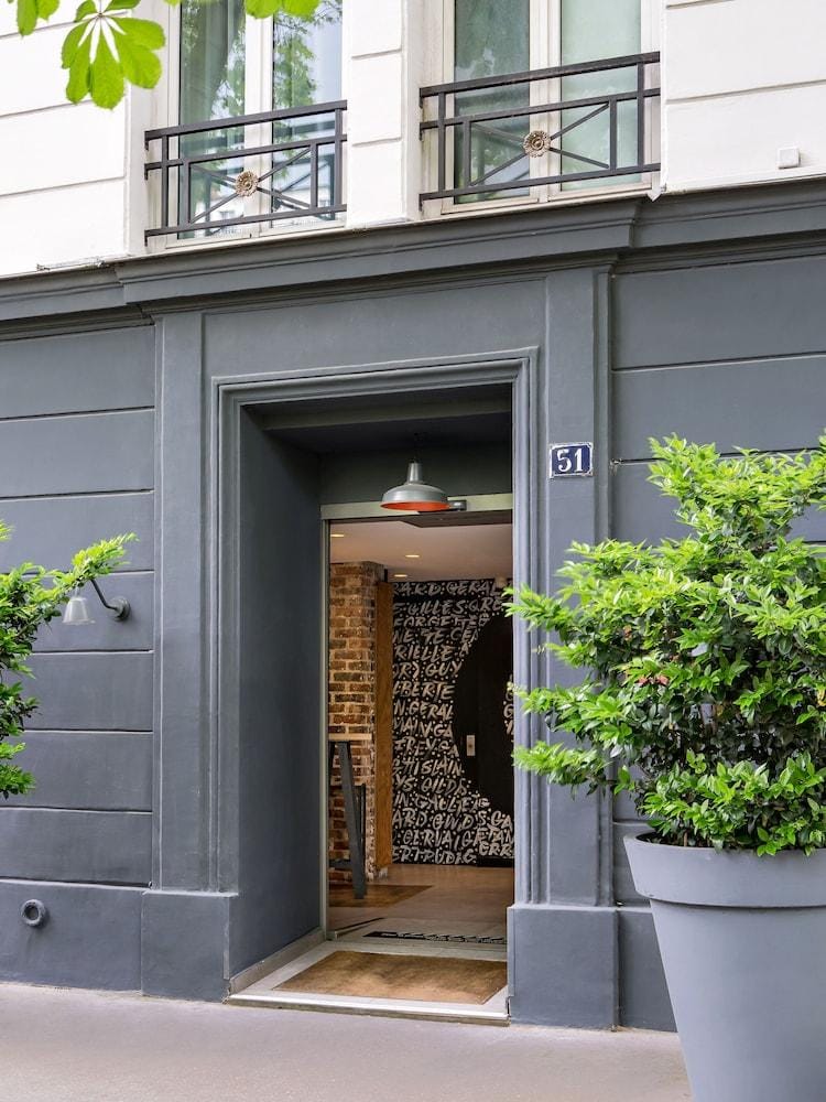 Pavillon Pereire Hotel in Paris