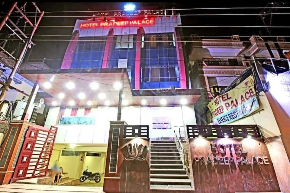Hotel Pradeep Palace Hotel in Uttar Pradesh