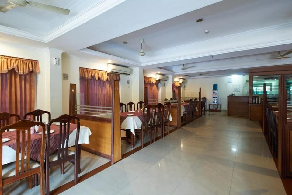 Sree Gokulam Sabari Hotel in Kerala