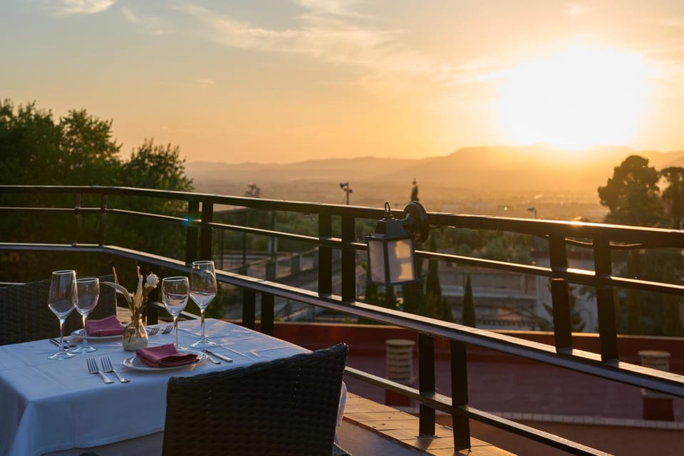 Hotel Alixares Hotel in Granada