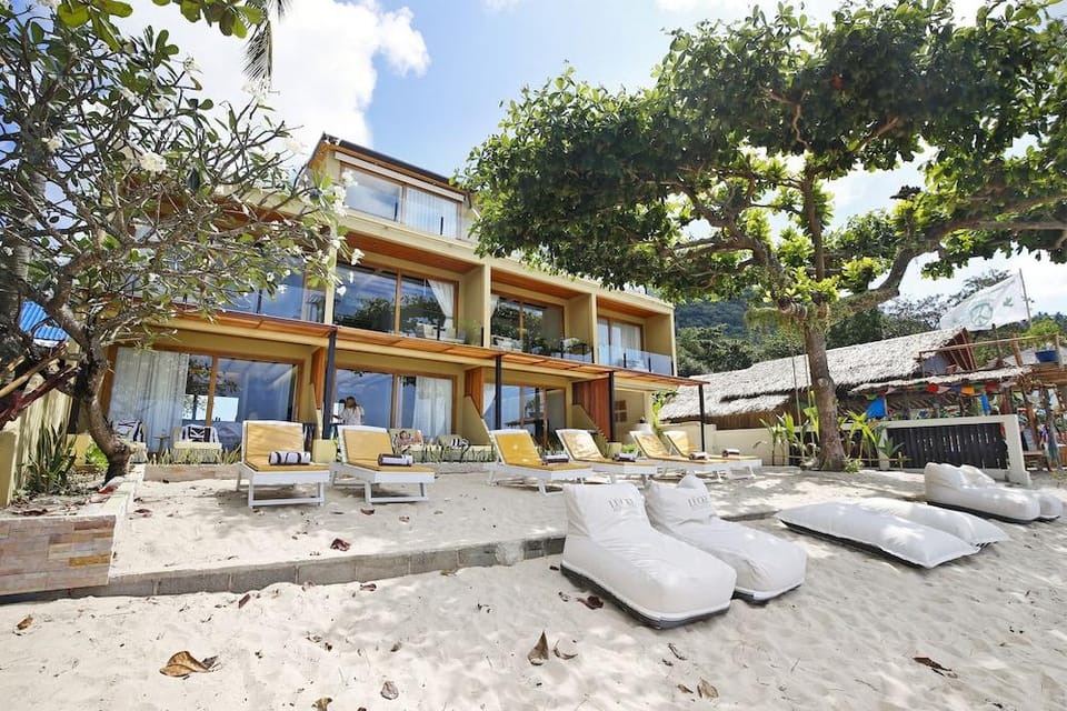Coral View Maehaad Serviced Apartment Hotel in Ko Tao