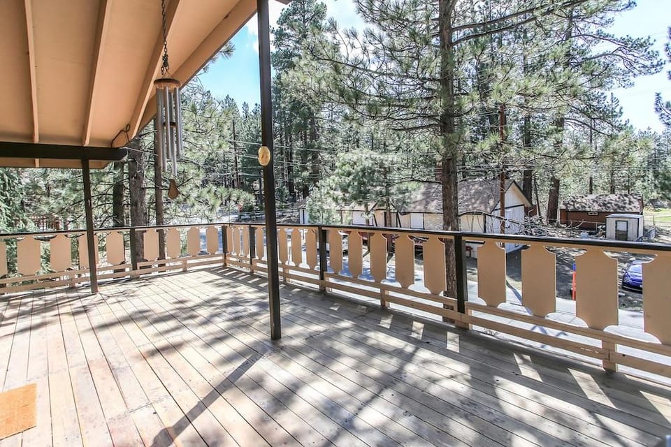 Chalet Georgia Hotel in Big Bear