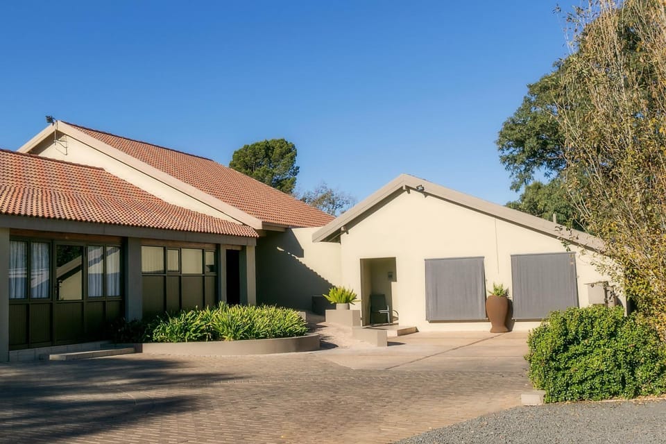 Mondior Manor Guest House Hotel in South Africa