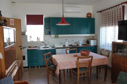 Boulevard Garden House - Free and save parking in the locked yard Hotel in Serbia