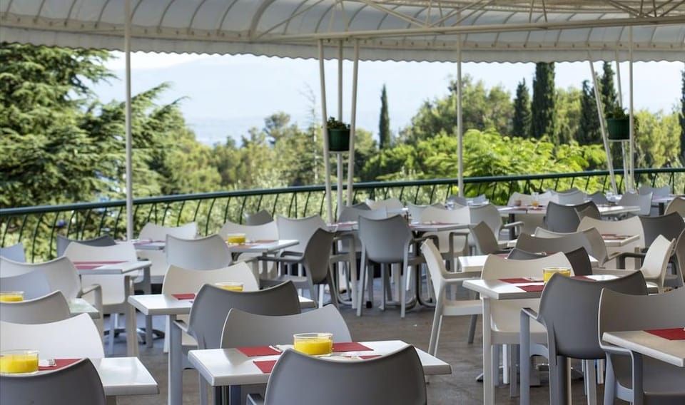 Bluesun Hotel Bonaca Bol Hotel in Bol