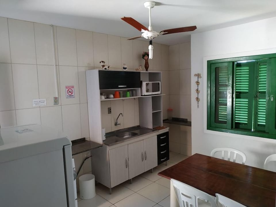 Residencial Praia Bombas Hotel in Bombinhas