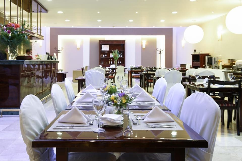 Argenta Tower Hotel & Suites Hotel in Buenos Aires