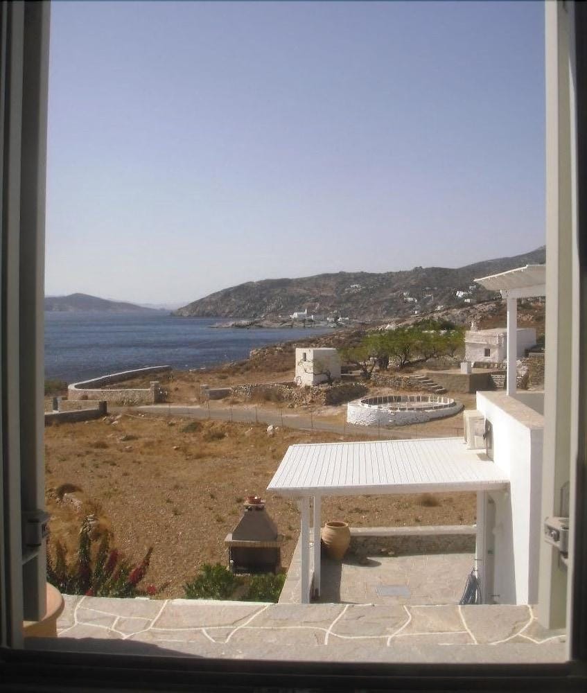 Maisons a la Plage Hotel in Milos