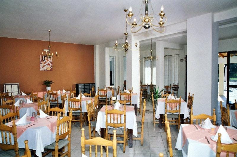 HOTEL PRASSINO NISSI Hotel in Moraitika