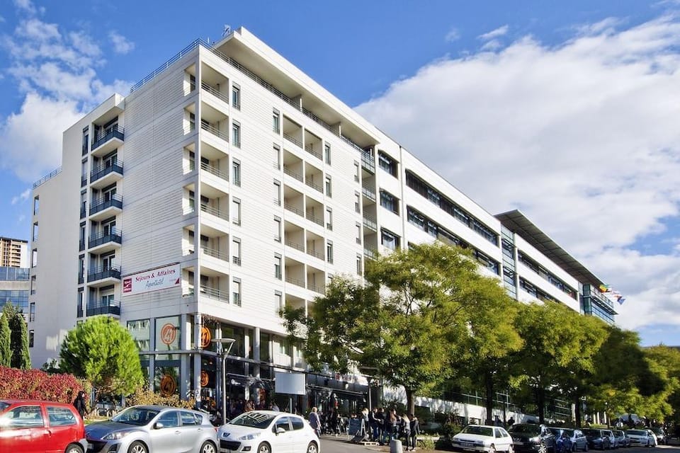 Sejours et Affaires Residence Hoteliere Park Lane Hotel in Lyon