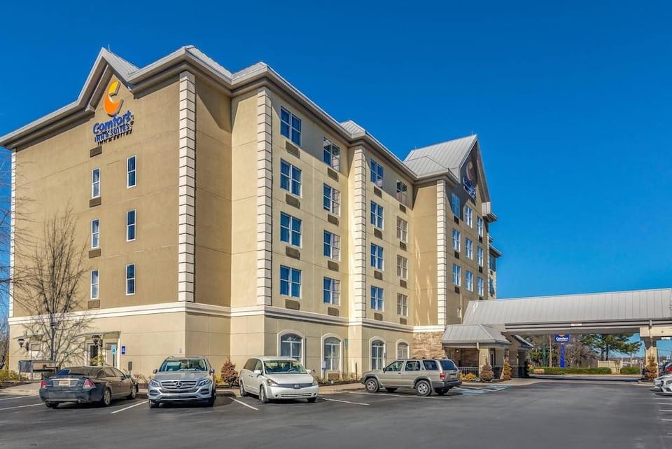 Comfort Inn at Six Flags Hotel in Lithia Springs
