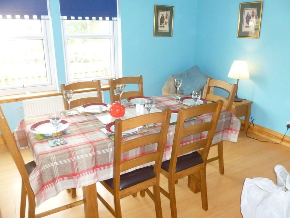 Sidhean Dubha Holiday Home Hotel in Portree