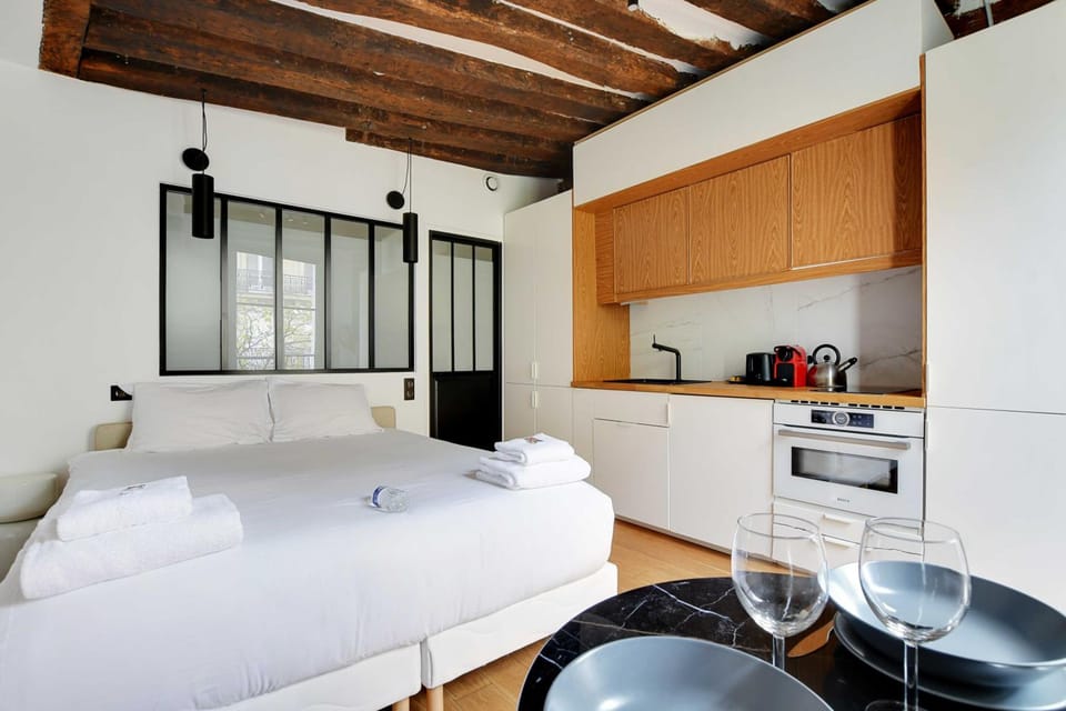 Charming studio A/C - 2P - Le Marais Resort in Paris