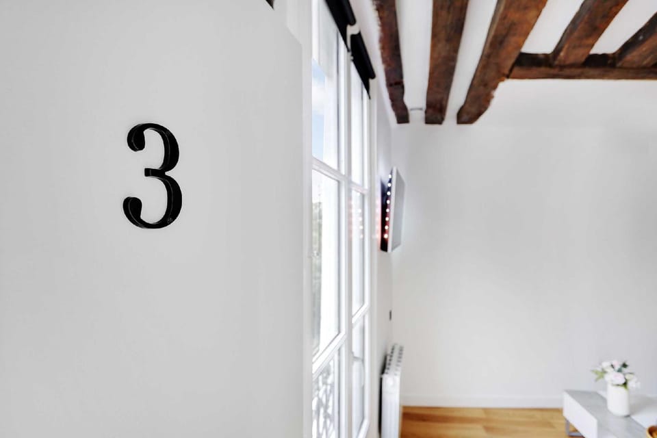 Charming studio A/C - 2P - Le Marais Resort in Paris