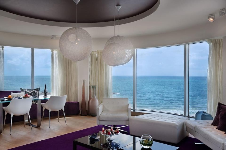 Royal Beach Tel Aviv Hotel in Tel Aviv-Yafo