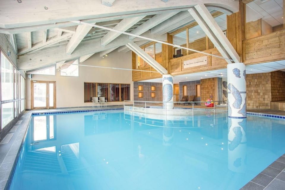 Hotel Club MMV Les 2 Domaines Hotel in Mâcot-la-Plagne