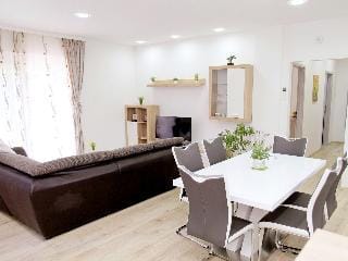 Apartments Jozo Hotel in Trogir