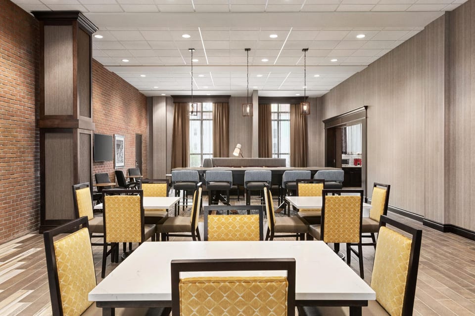 Hampton Inn & Suites Kansas City Downtown Crossroads Hotel in Kansas City