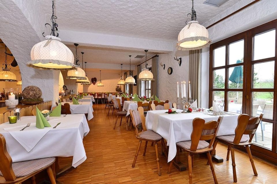 Landgasthof Lowen Hotel in Tyrol