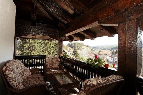 Family hotel Makedonska Kruchma Hotel in Blagoevgrad Province