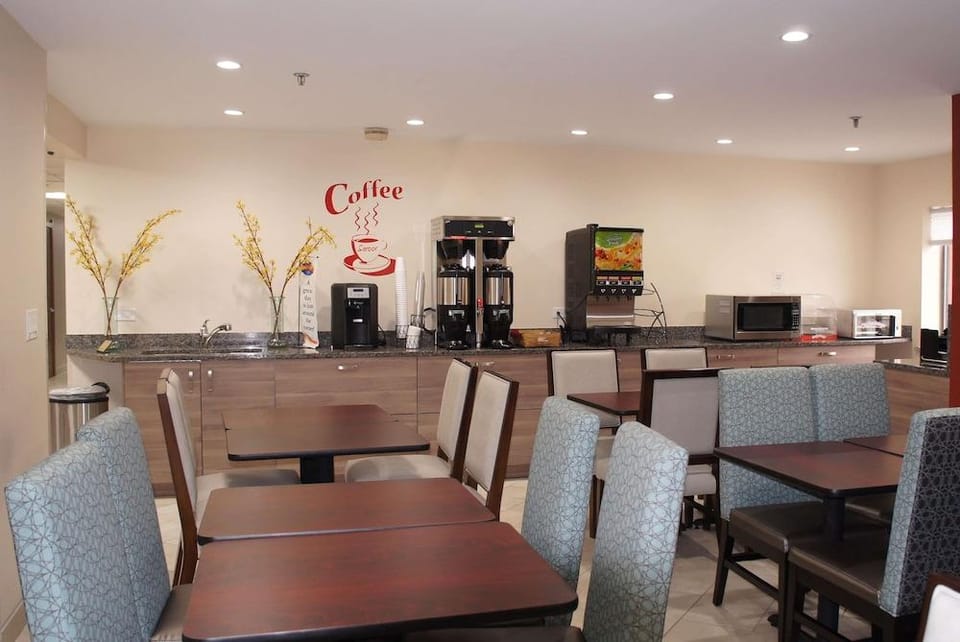 Baymont Inn & Suites Chicago/Alsip Hotel in Crestwood