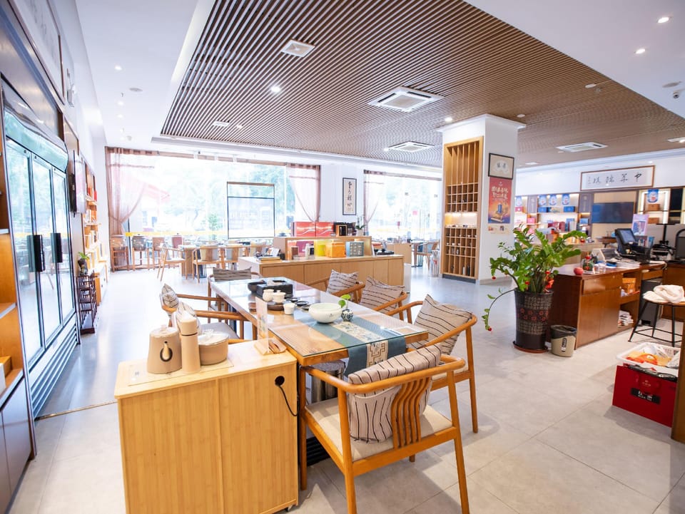 Gemei Hotel (Danzhou Summer Square Branch) Hotel in Hainan