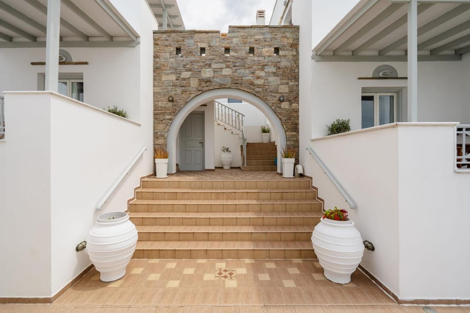Erato Inn Naxos Hotel in Agios Prokopios