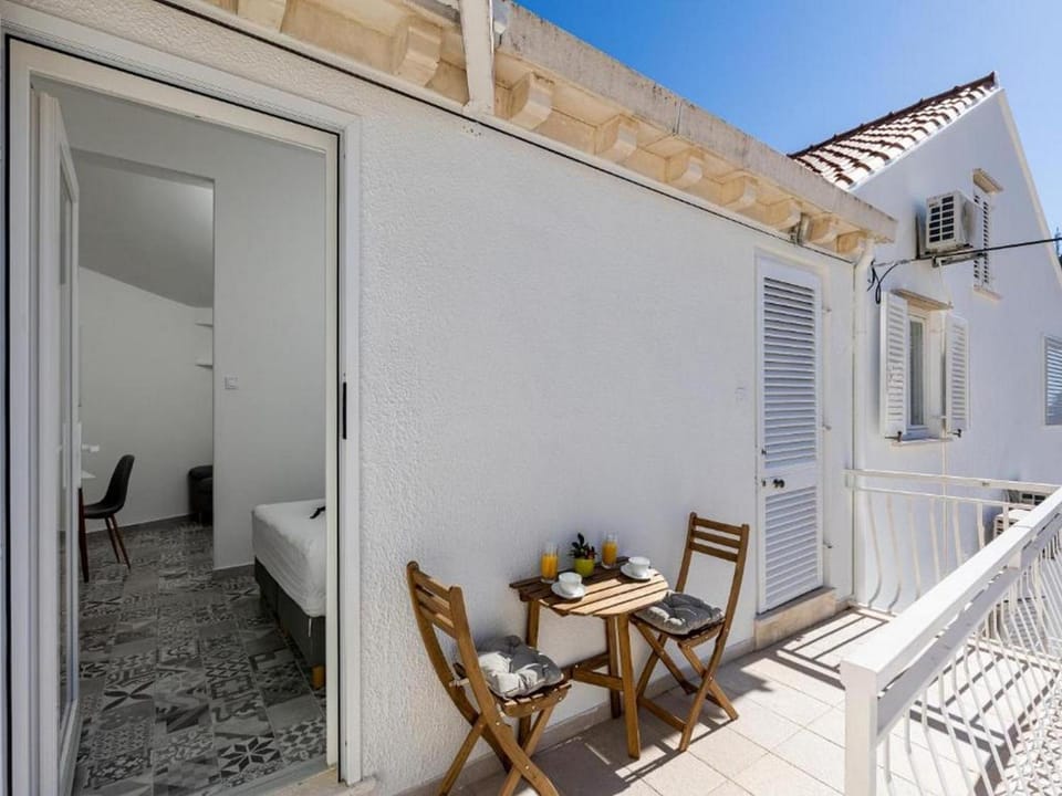 Sunny Palace Apartments Hotel in Dubrovnik