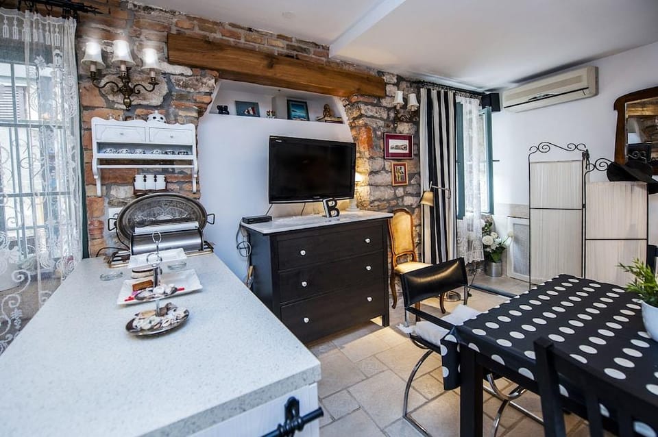 Apartment Art Hotel in Rovinj
