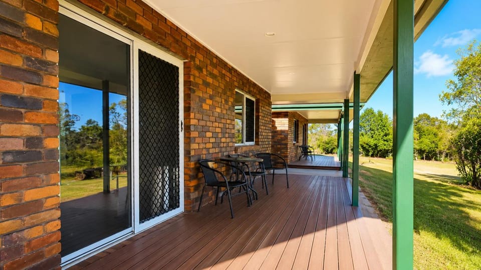 Heritage Lodge Motel Motel in Charters Towers