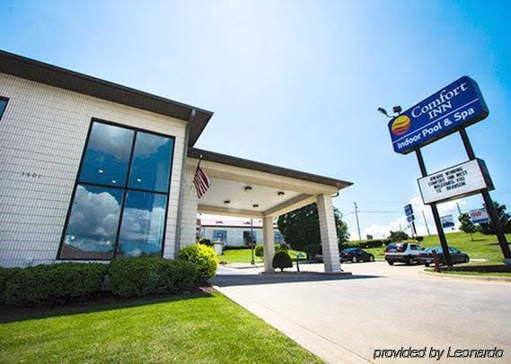 Comfort Inn West Hotel in Branson