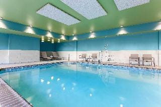 Holiday Inn Expr & Suites Chicago O'Hare Airport Hotel in Des Plaines