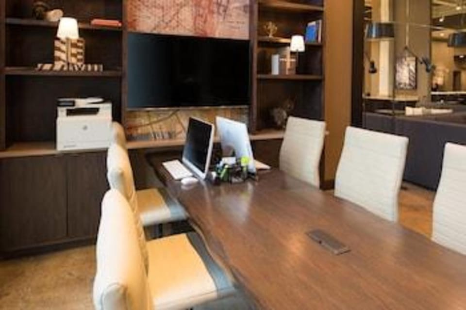 Baronne Inn & Suites Hotel in French Quarter