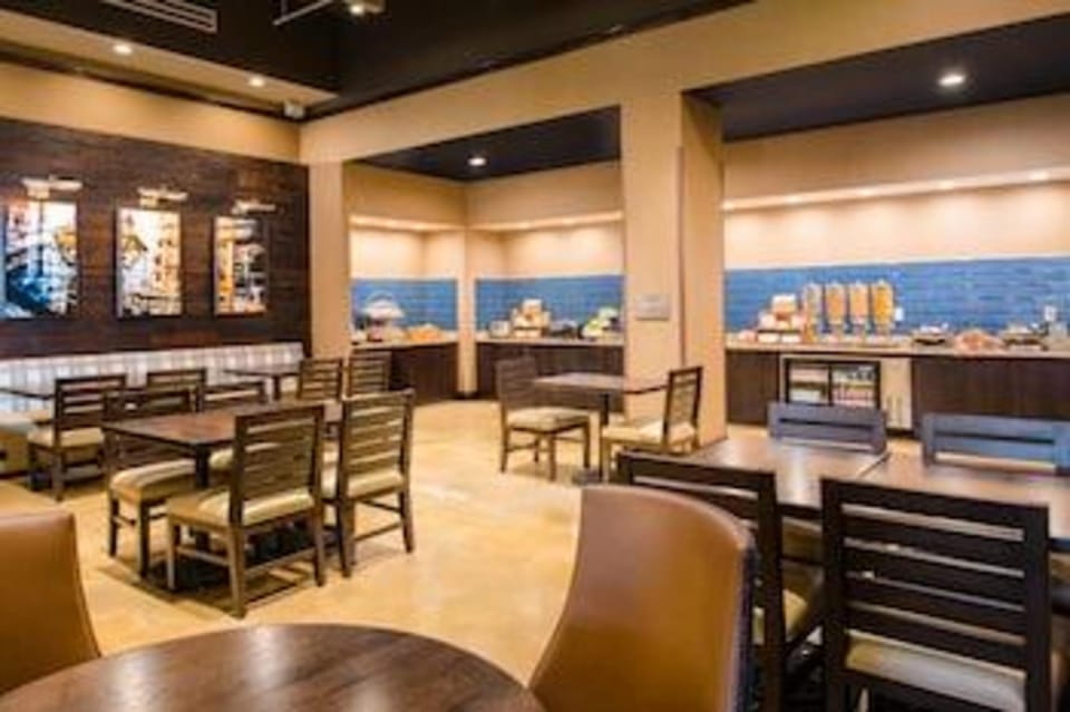Baronne Inn & Suites Hotel in French Quarter