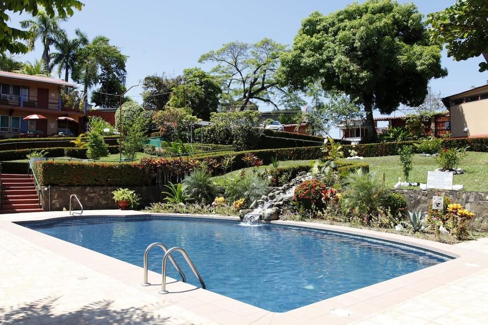 Divisamar and Casino Hotel in Quepos