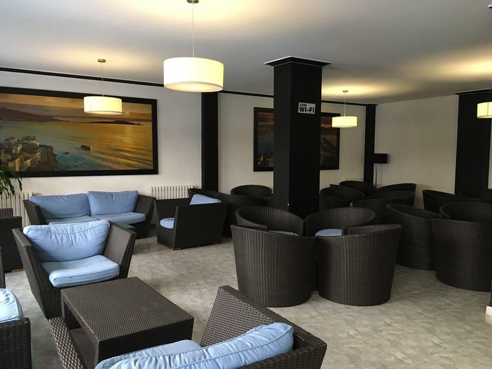 El Puerto Apartments Hotel in Ibiza