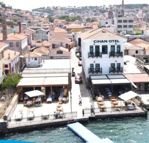 Ayvalık Cihan Otel Hotel in İzmir Province