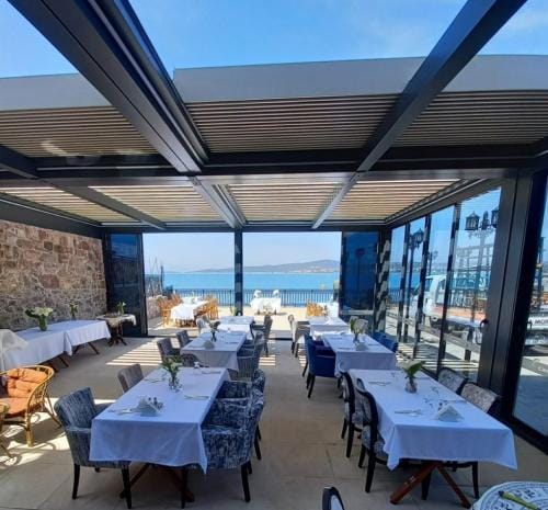 Ayvalık Cihan Otel Hotel in İzmir Province